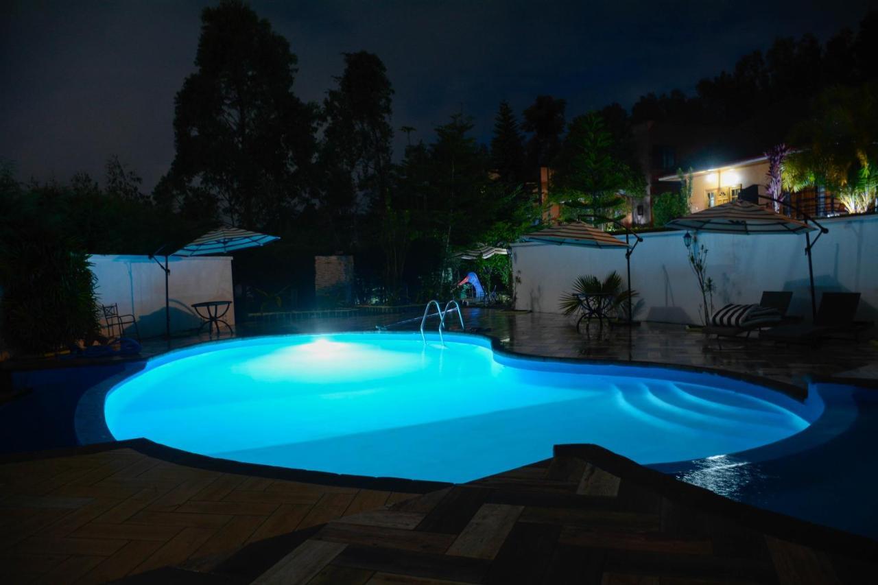 Andasibe Cyperus Hotel Moramanga Buitenkant foto