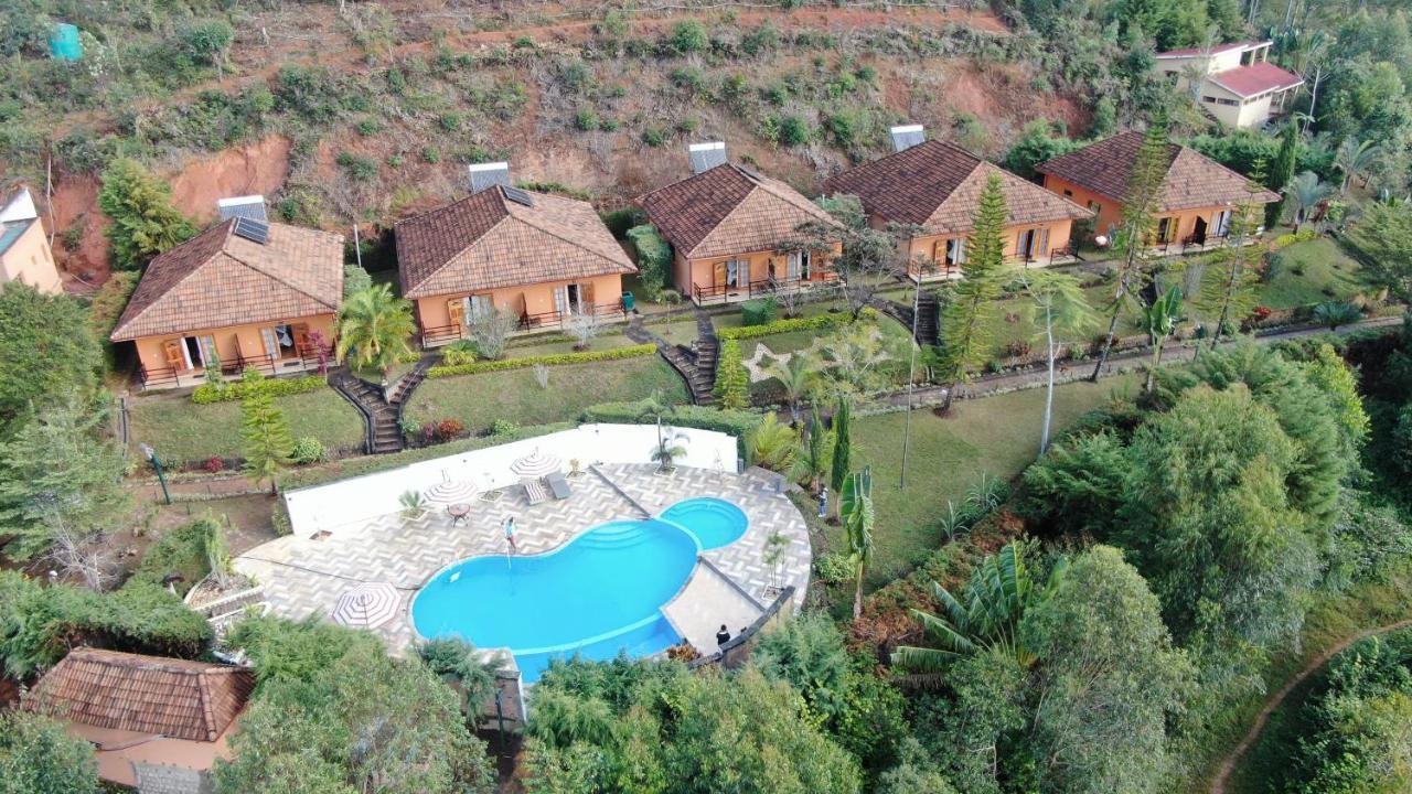 Andasibe Cyperus Hotel Moramanga Buitenkant foto